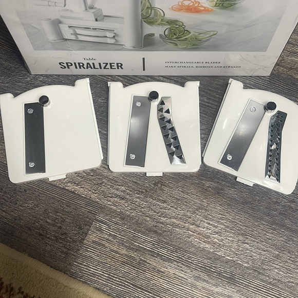 Marta Steward table spiralizer - Picture 3 of 15